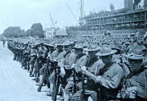 1917年にフランスに上陸した米軍 作： Unbekannt Unbekannt